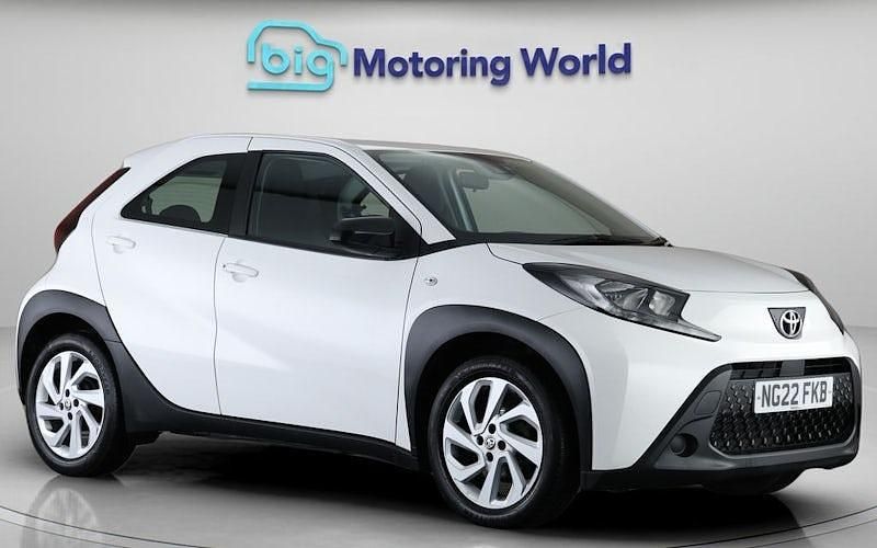 Used Toyota Aygo X PURE 72 HP (52 kW) 2025 SUV
