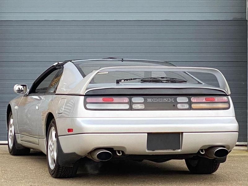 Used Nissan 300 ZX 1992 Silver Coupe
