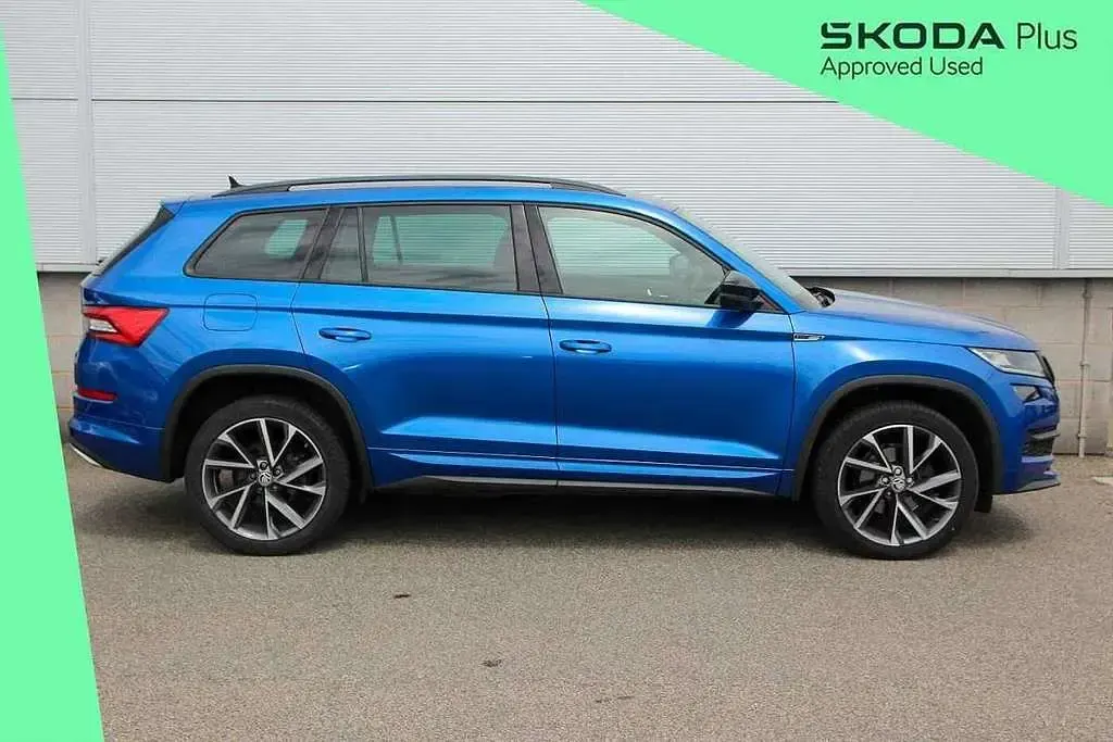 Used Skoda Kodiaq SportLine 150 HP (110 kW) 2020 Race blue metallic SUV