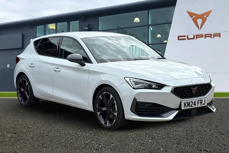 Glacial white Used 2024 Cupra Leon | £22,588 (Fair price) - Image 1/4
