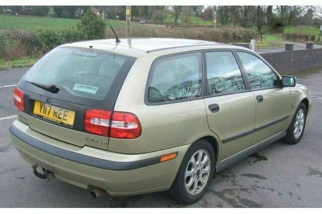 Used Volvo V40 122 HP (89 kW) 2001 Estate