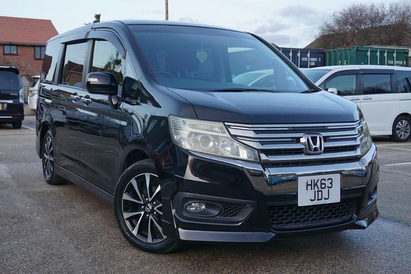 Used Honda Stepwgn Cool 2014 Black MPV