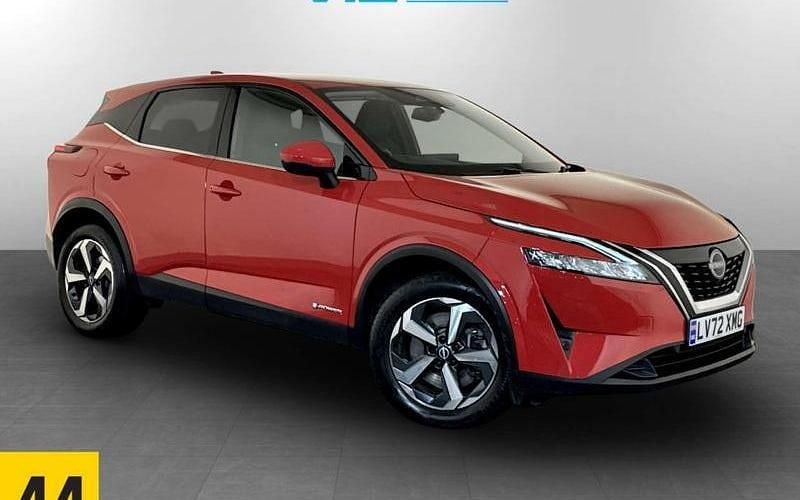 Red Used 2022 Nissan Qashqai N-Connecta SUV | £17,295 (Super price) - Image 1/2