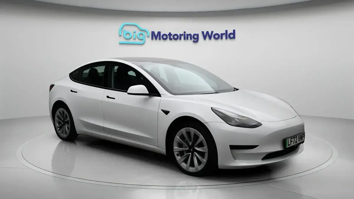 Used Tesla Model 3 RWD 222 kW (302 HP) 2022 Sedan