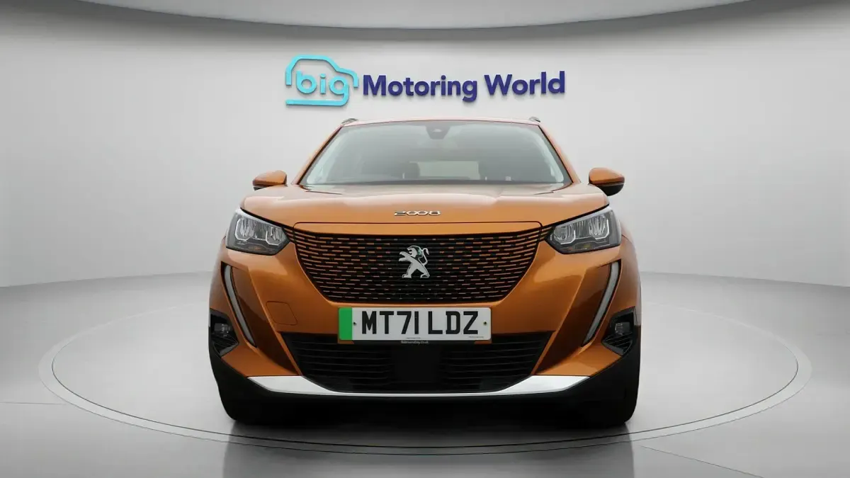 Used Peugeot e-2008 Allure Premium 100 kW (136 HP) 2021 SUV