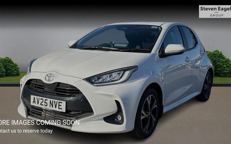 Used Toyota Yaris Hybrid Design 116 HP (85 kW) 2026 Hatchback