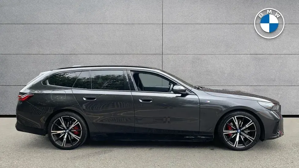 Used BMW 530e M Sport 295 HP (216 kW) 2025 Grey Estate