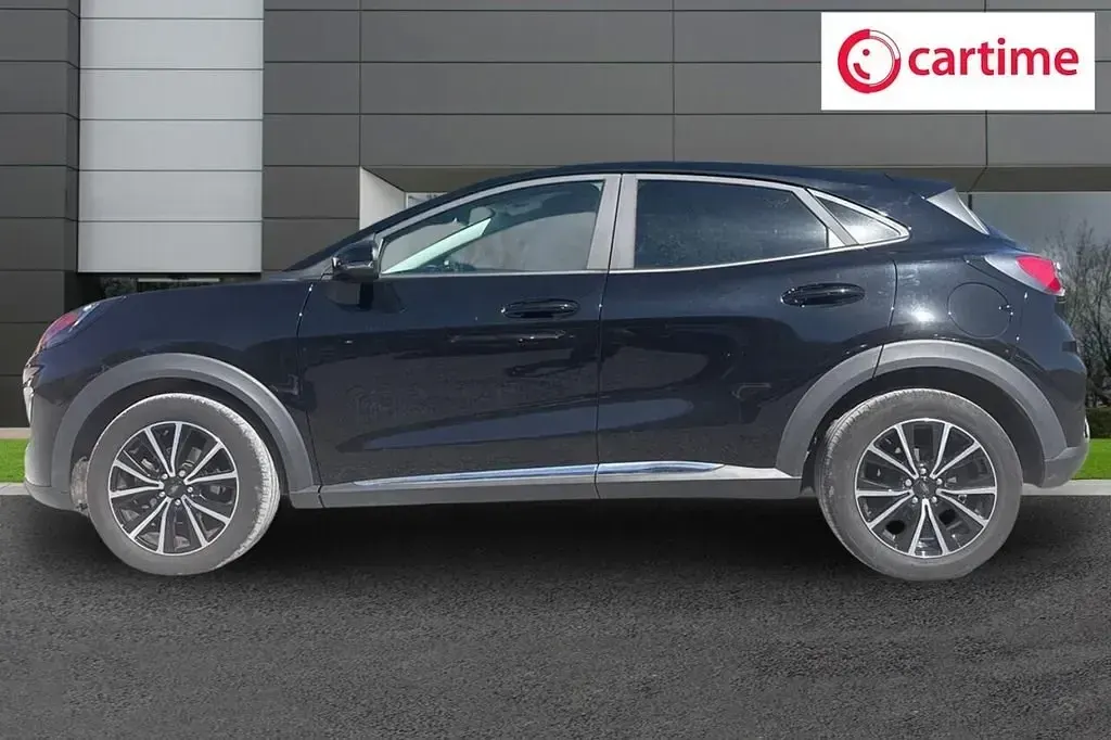 Usado Ford Puma Titanium 125 HP (91 kW) 2023 Preto SUV