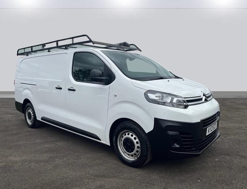 White Used 2021 Citroën Dispatch MPV | £8,990 (Good price) - Image 1/4