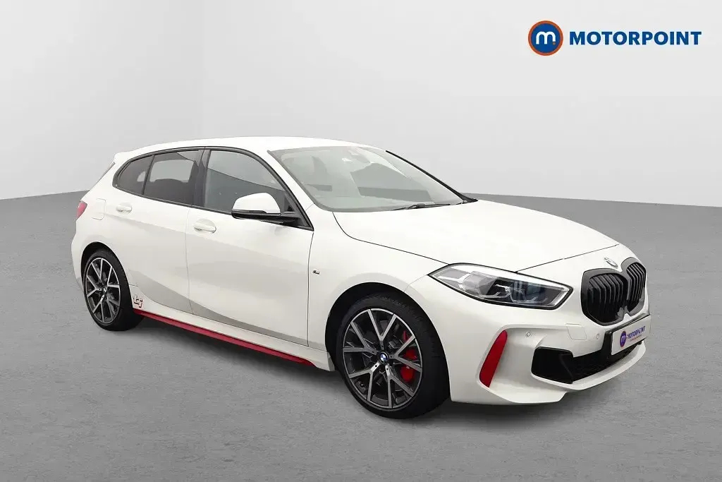 Begagnad BMW 128 265 HK (194 kW) 2023 Halvkombi