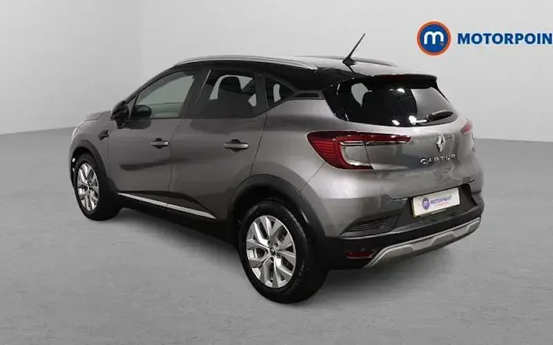 Usado Renault Captur Iconic 91 HP (66 kW) 2021 Cinzento SUV