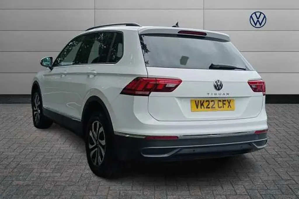 Used VW Tiguan Active 150 HP (110 kW) 2022 White SUV