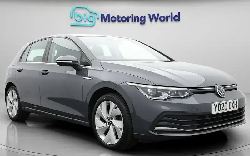 Used VW Golf VII Style 150 HP (110 kW) 2020 Hatchback