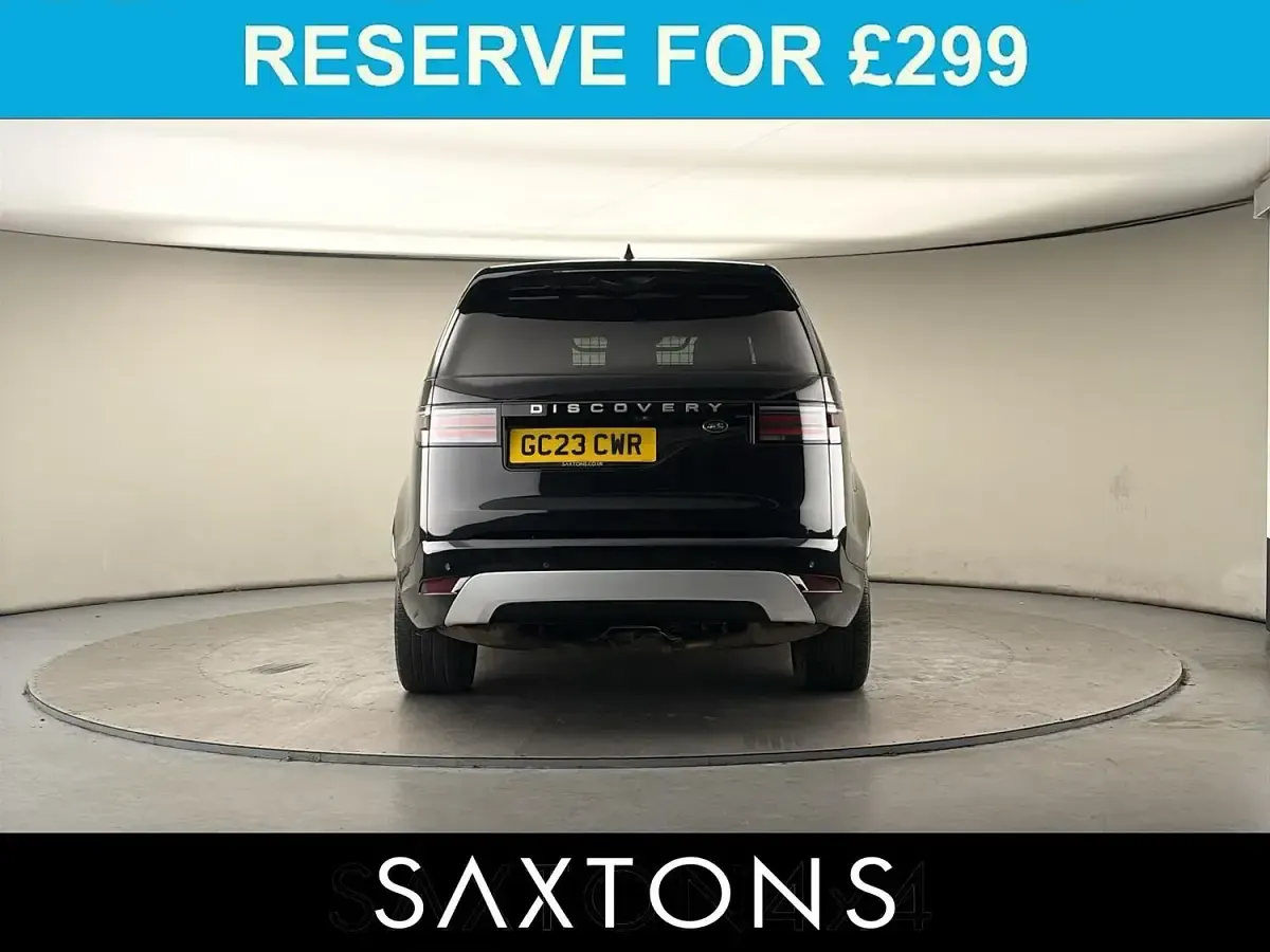 Used Land Rover Discovery S 2023 Santorini black SUV
