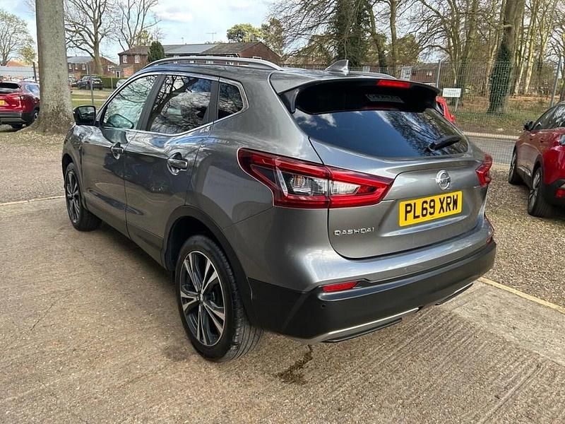 Used Nissan Qashqai N-Connecta 140 HP (102 kW) 2019 Grey SUV