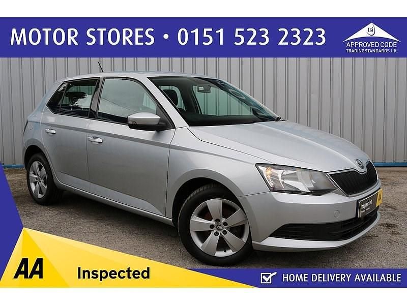 Silver Used 2015 Skoda Fabia SE Hatchback | £4,995 (A bit pricey) - Image 1/4