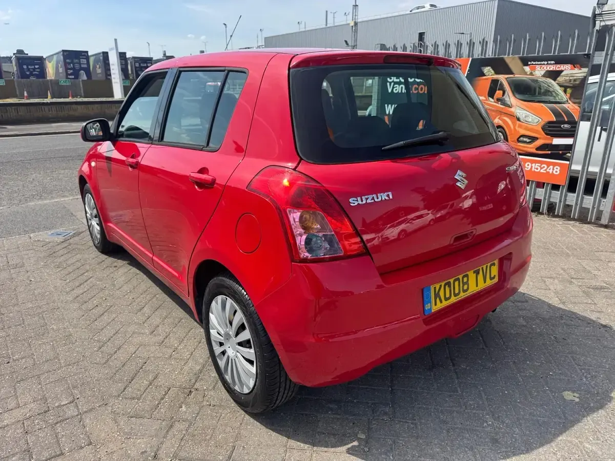 Used Suzuki Swift GL 92 HP (67 kW) 2008 Red Hatchback