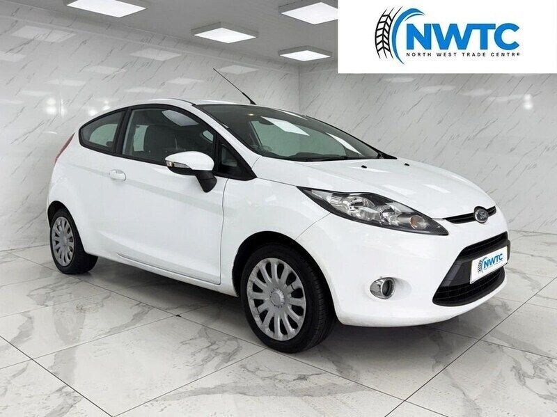 White Used 2011 Ford Fiesta Hatchback | £1,495 (Good price) - Image 1/4