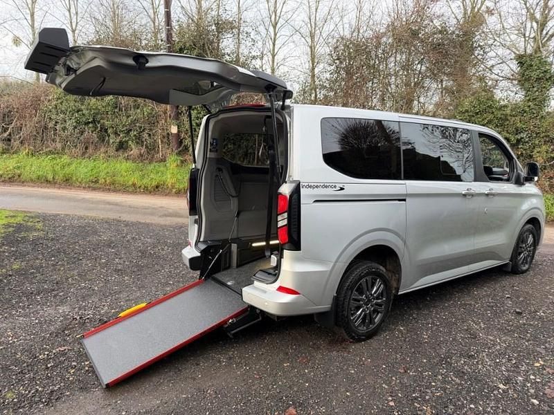 New Ford Tourneo Custom Titanium 136 HP (100 kW) 2025 Silver Van