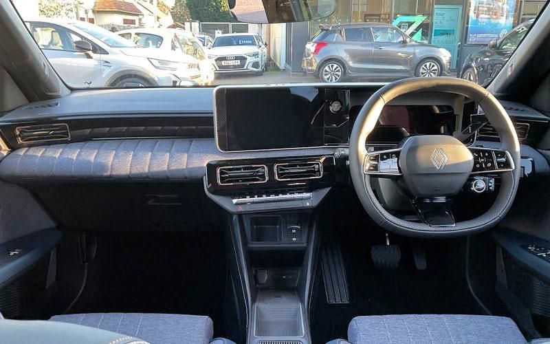 Used Renault R4 Komfort 110 kW (150 HP) 2025 Estate