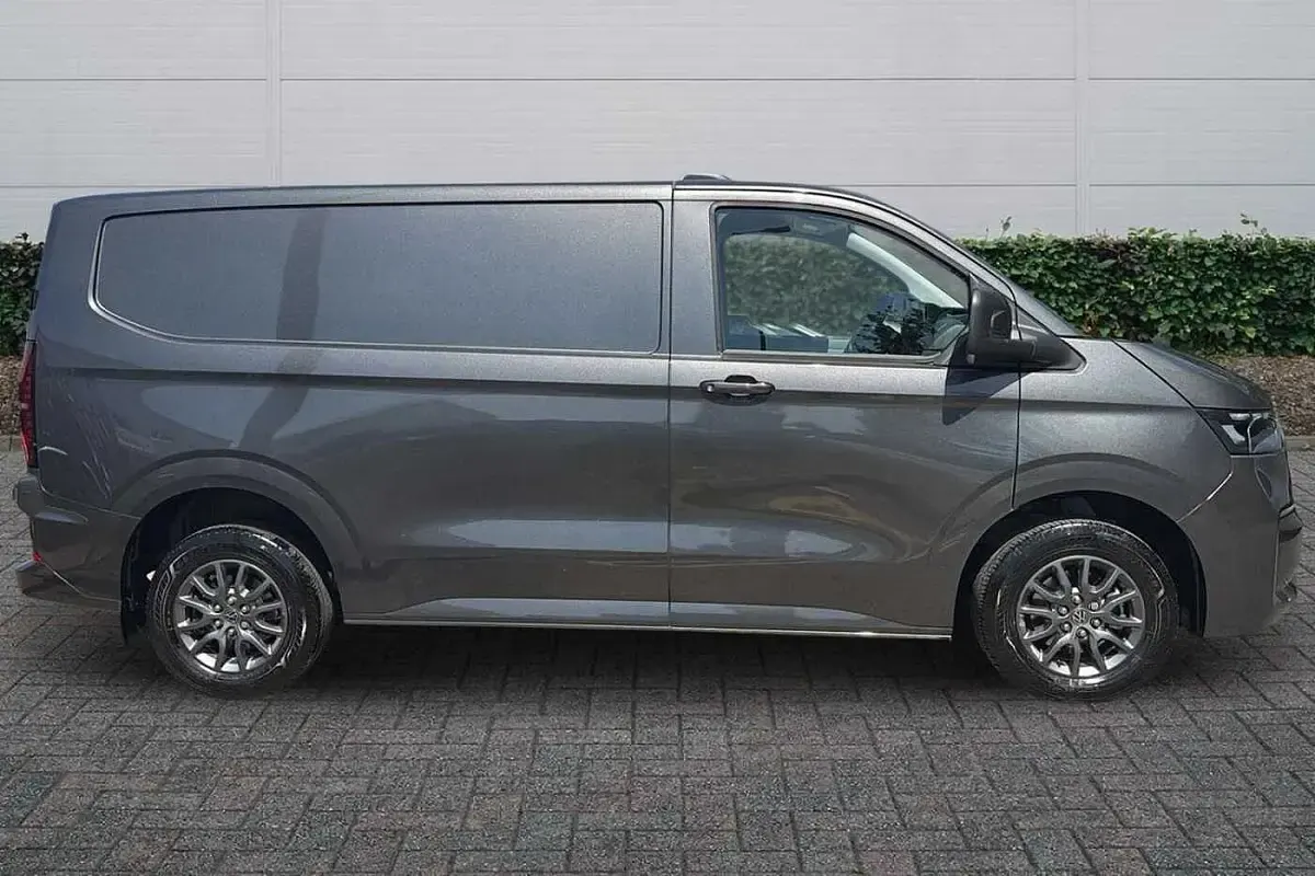 Used VW T7 2025 Graphite dust Van