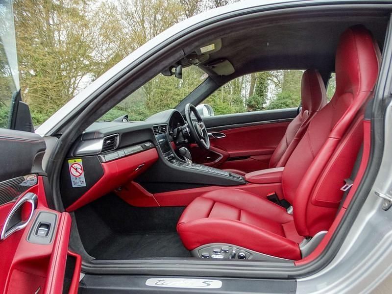 Used Porsche 911 Turbo S 2018 Silver Coupe