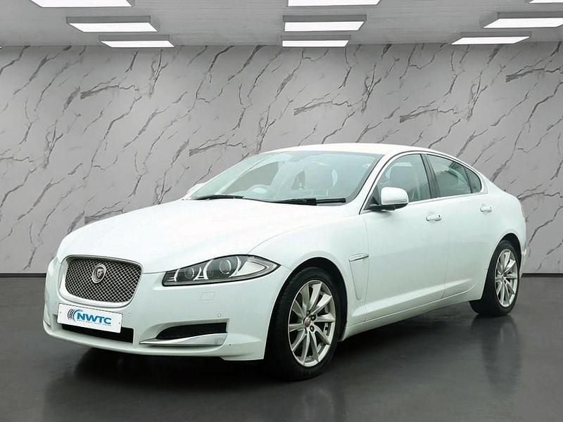 Used Jaguar XF Premium Luxury 200 HP (147 kW) 2014 White Sedan