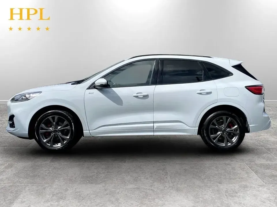 Used Ford Kuga ST-Line 150 HP (110 kW) 2023 White SUV