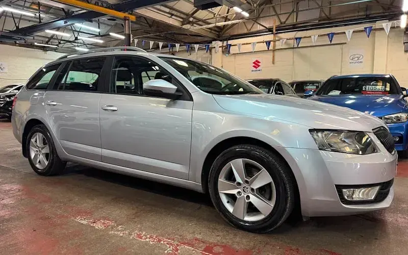 Used Skoda Octavia SE 140 HP (102 kW) 2015 Estate