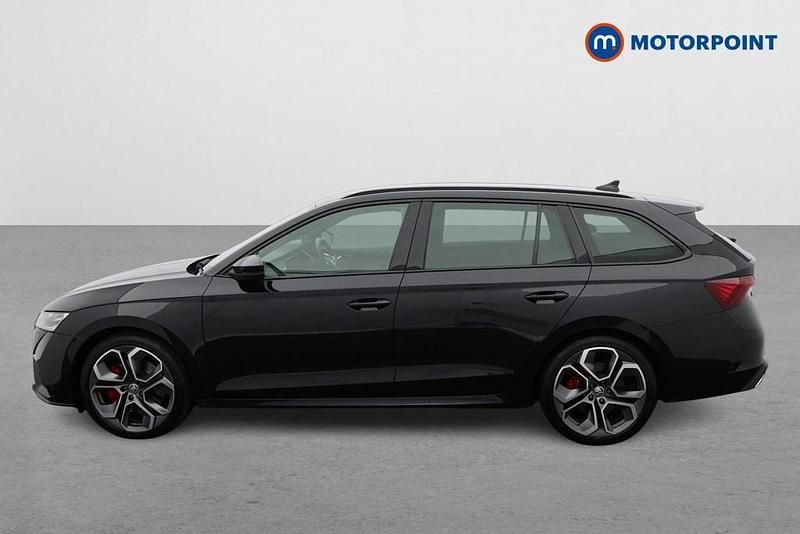 Used Skoda Octavia vRS 245 HP (180 kW) 2022 Black Estate