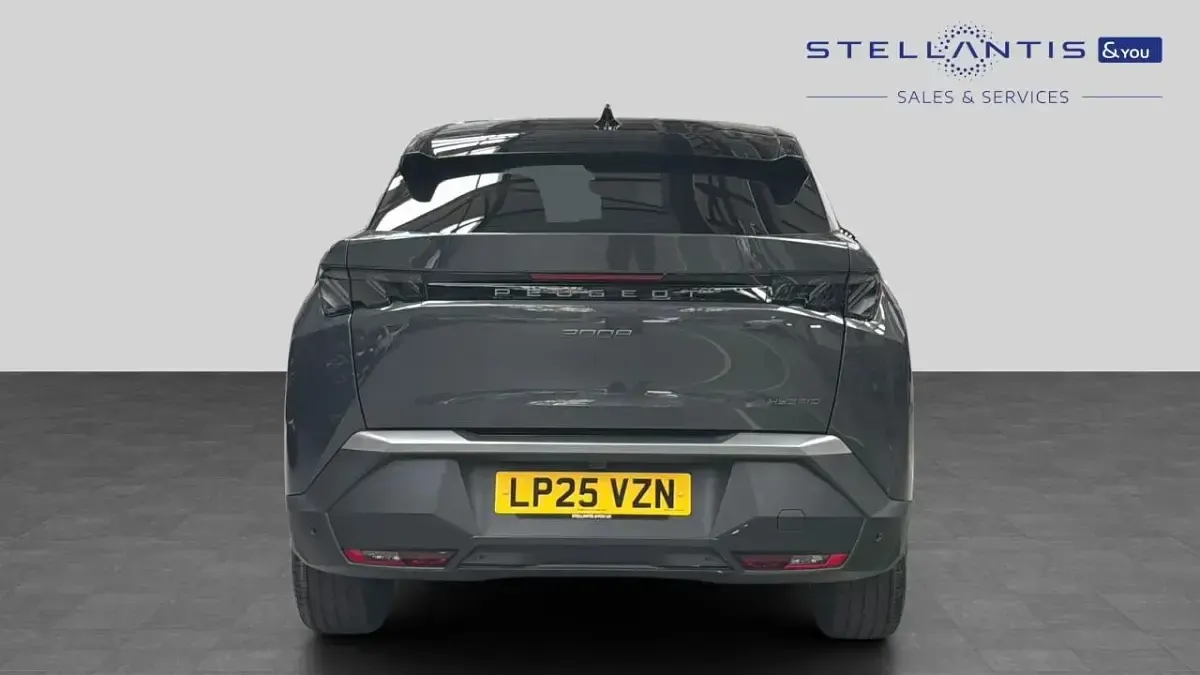 New Peugeot 3008 GT 143 HP (105 kW) 2025 Grey SUV