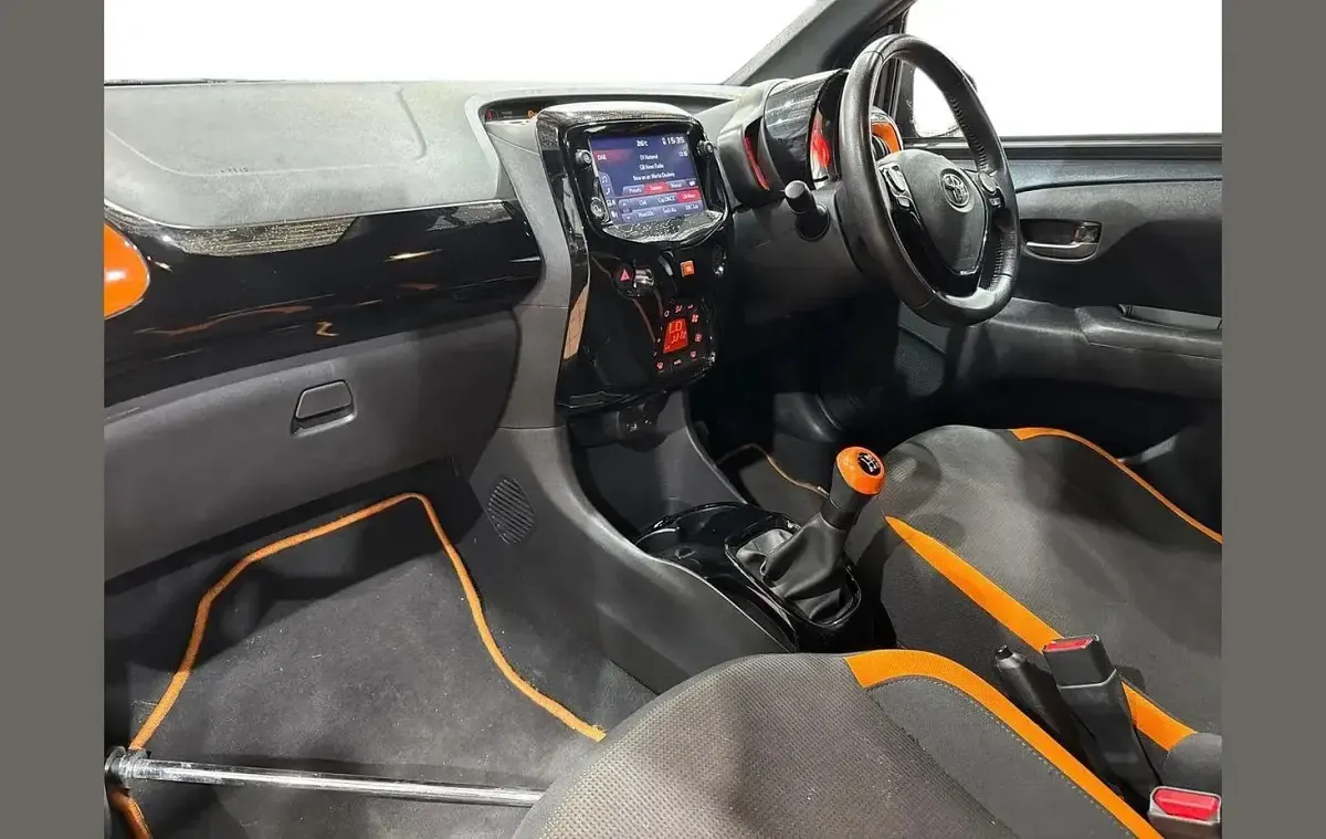 Used Toyota Aygo Edition 71 HP (52 kW) 2020 Grey Hatchback