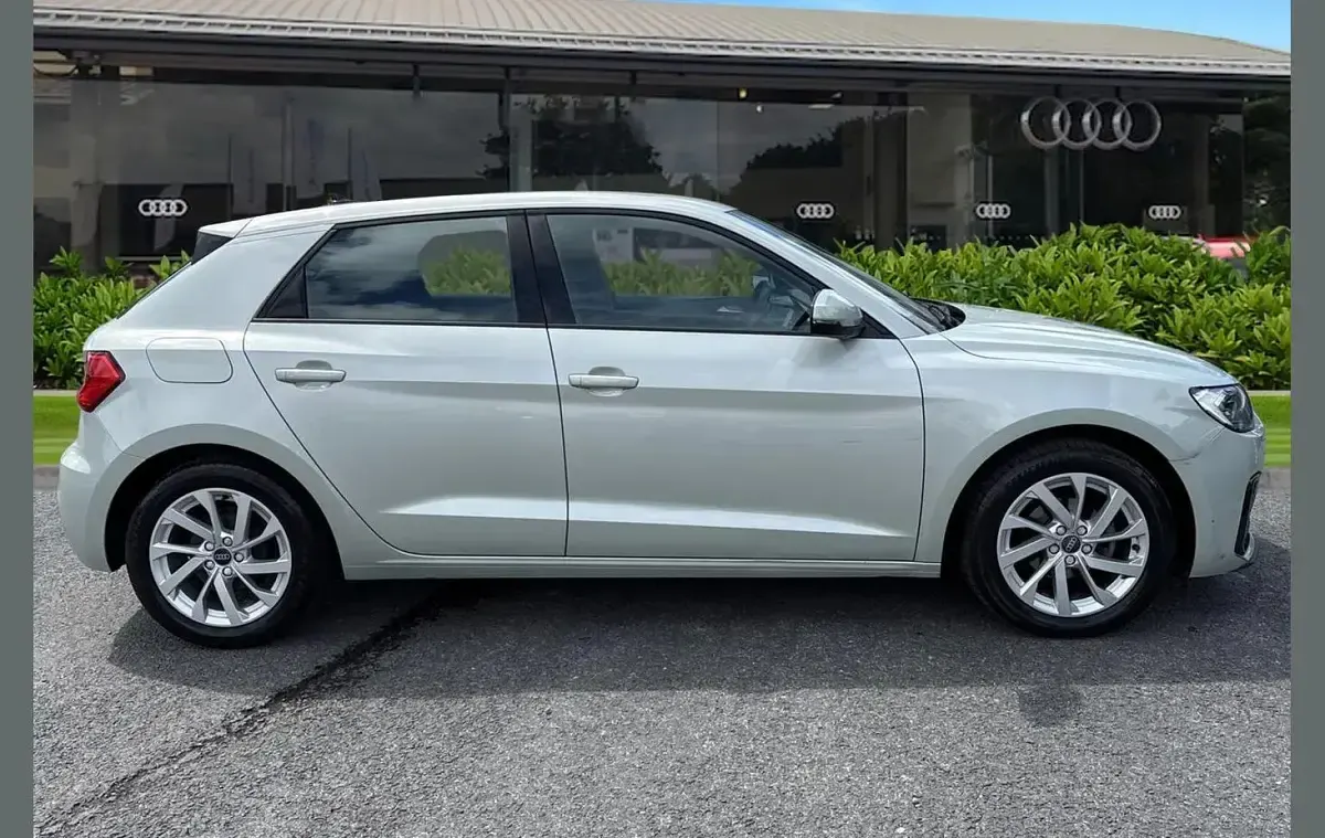 Used Audi A1 Sport 94 HP (69 kW) 2023 Silver SUV