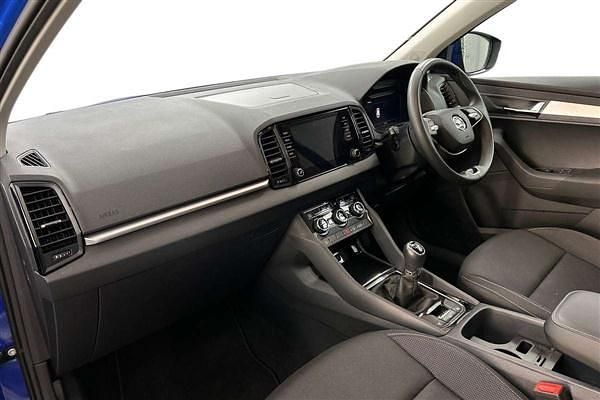 Used Skoda Karoq SE Drive 114 HP (83 kW) 2024 Energy blue SUV