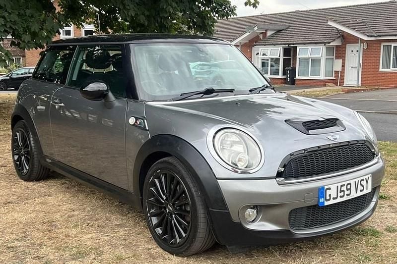 Grey Used 2009 Mini Cooper S Hatch Hatchback | £2,000 (Good price) - Image 1/1