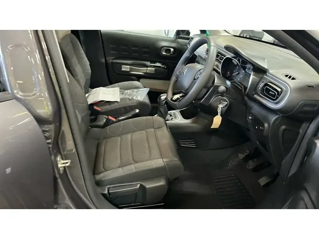 Used Citroën C3 PureTech 2022 Platinum grey metallic Hatchback