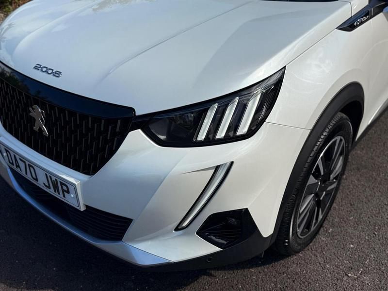 White Used 2020 Peugeot 2008 GT-line SUV | £13,870 (Fair price) - Image 1/4