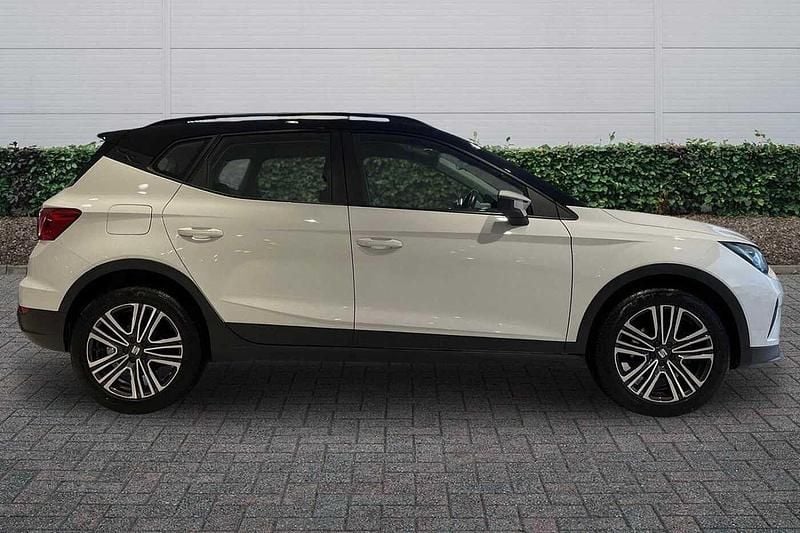 Used Seat Arona SE Technology 2024 White SUV