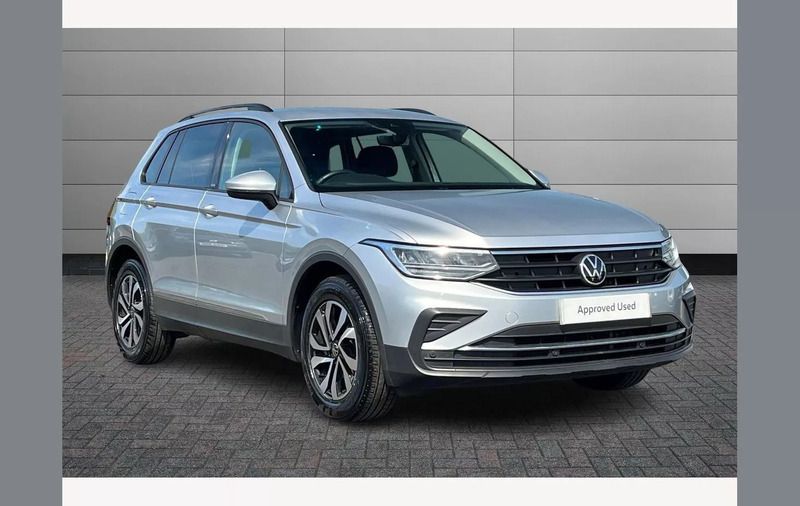 Silver Used 2021 VW Tiguan Active SUV | £18,450 (Fair price) - Image 1/4
