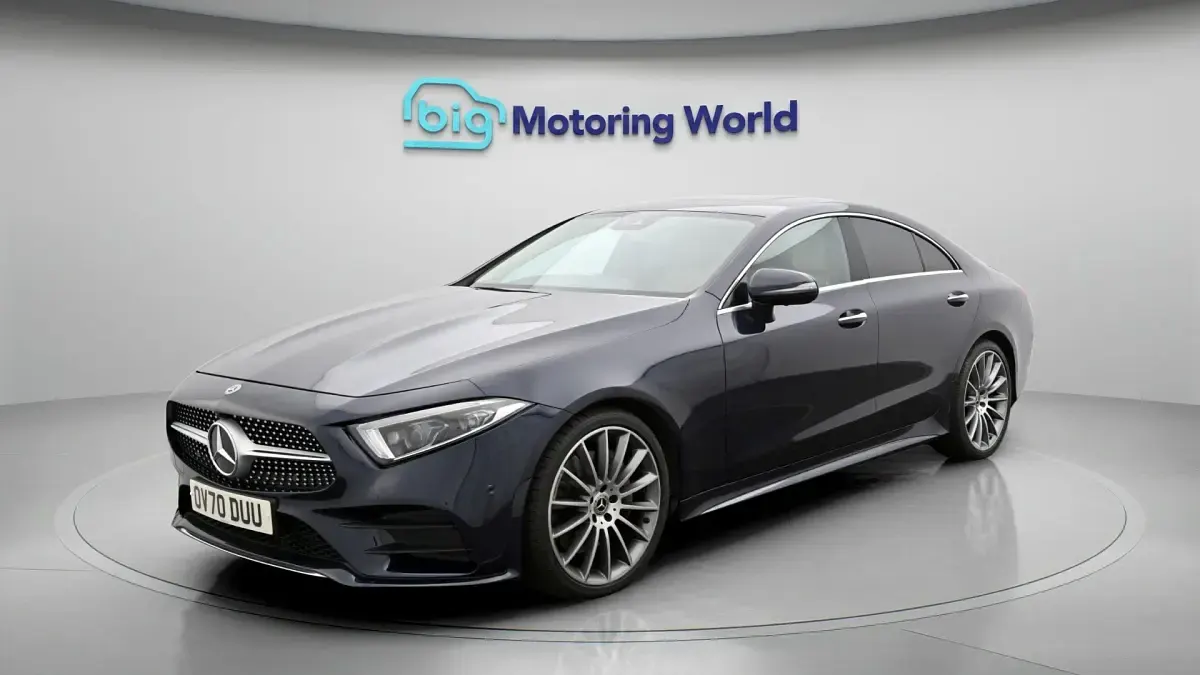 Used Mercedes CLS300 AMG line 241 HP (177 kW) 2020 Blue Coupe