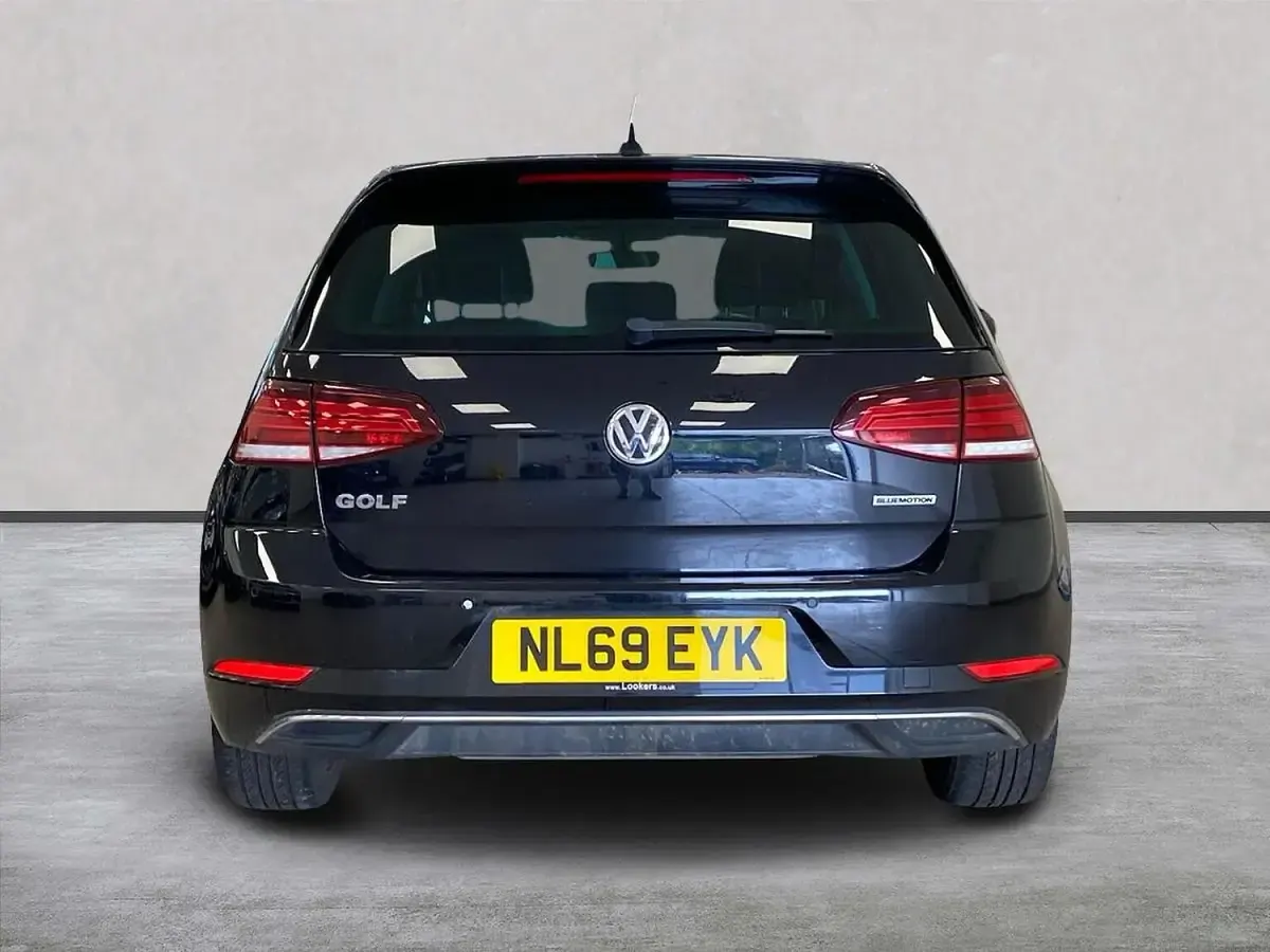 Used VW Golf VII Match 130 HP (95 kW) 2019 Black Hatchback
