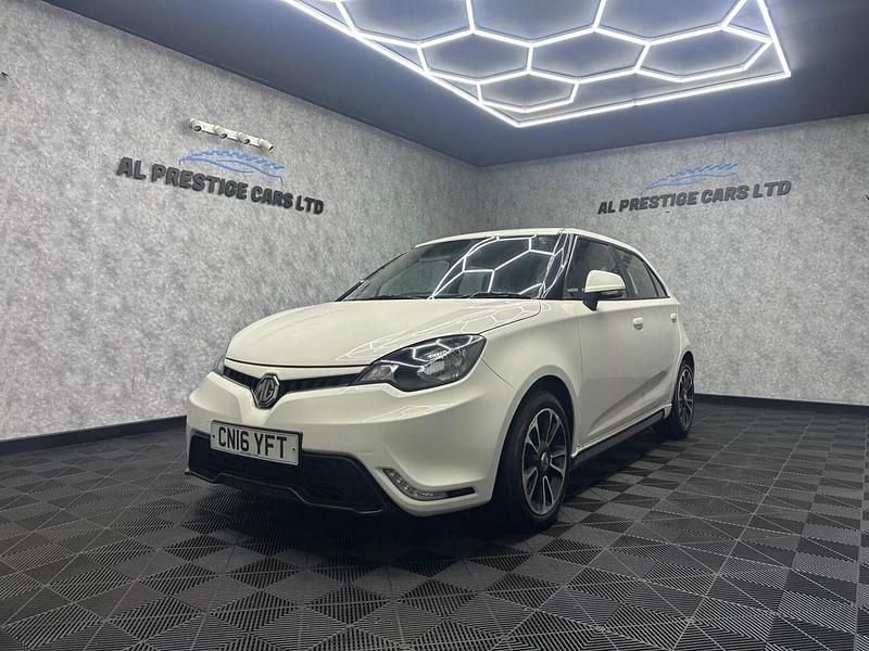 Used MG MG3 2016 White Hatchback