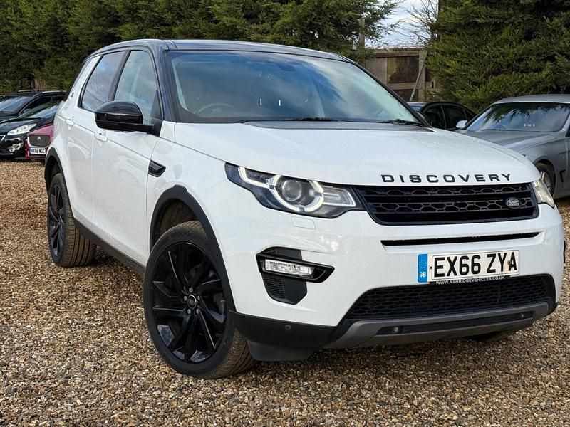 White Used 2016 Land Rover Discovery Sport HSE SUV | £9,985 (Fair price) - Image 1/4