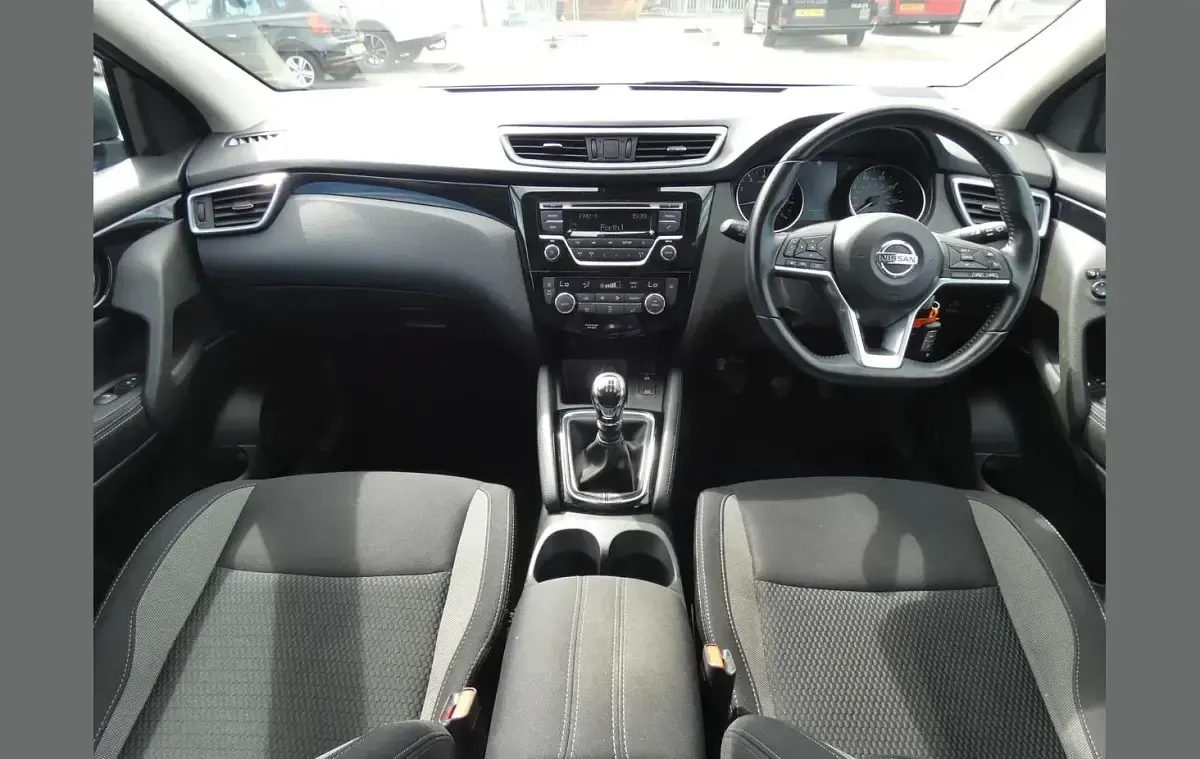 Used Nissan Qashqai Acenta 115 HP (84 kW) 2018 Blue SUV