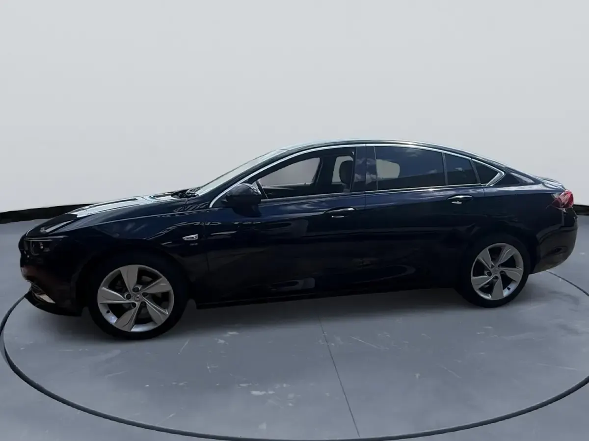 Used Vauxhall Insignia SRi 2018 Blue Hatchback