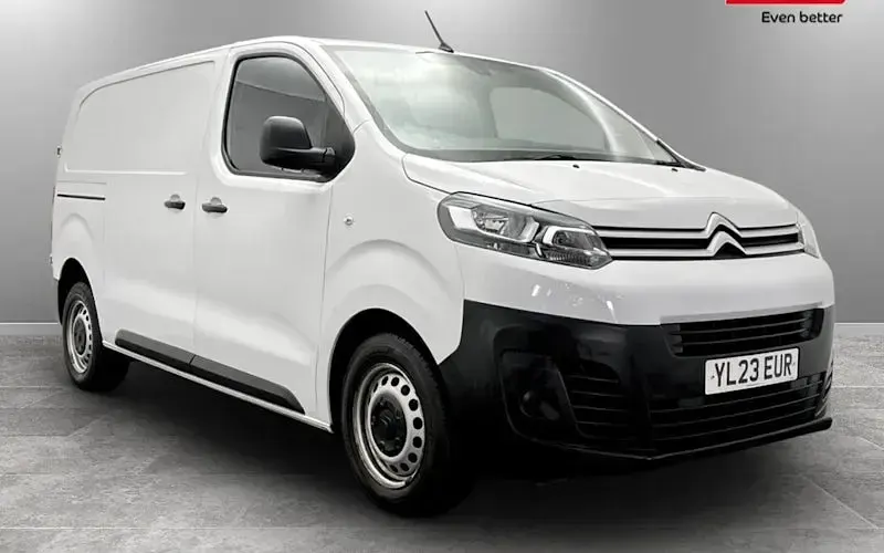 Begagnad Citroën Dispatch 102 HK (75 kW) 2023 Minibuss