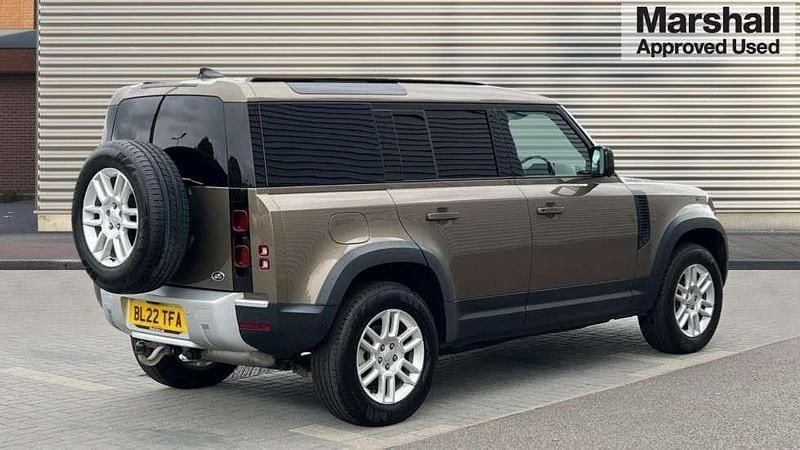 Used Land Rover Defender HSE 300 HP (220 kW) 2022 Brown  SUV