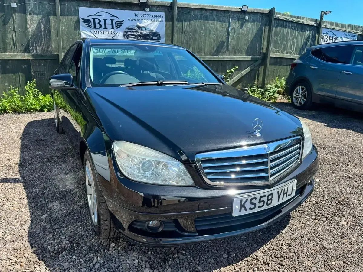 Used Mercedes C180 SE 2009 Black Sedan