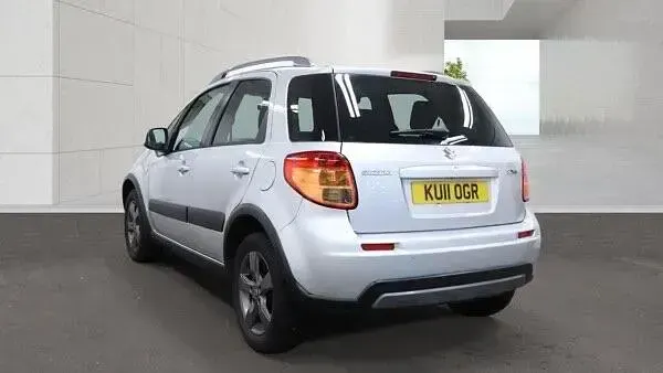 Used Suzuki SX4 SZ-L 2011 Silver Hatchback