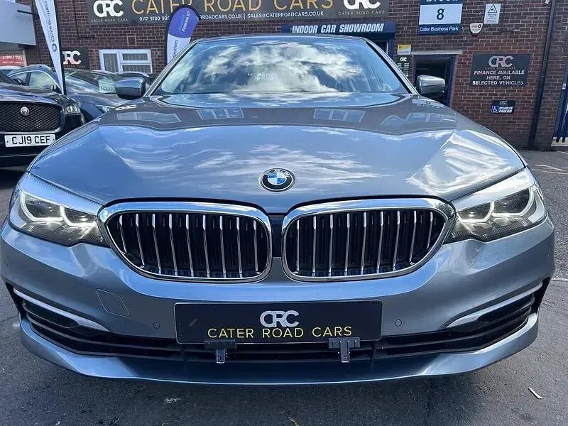 Begagnad BMW 520 Comfort Edition 190 HK (139 kW) 2018 Blå Sedan